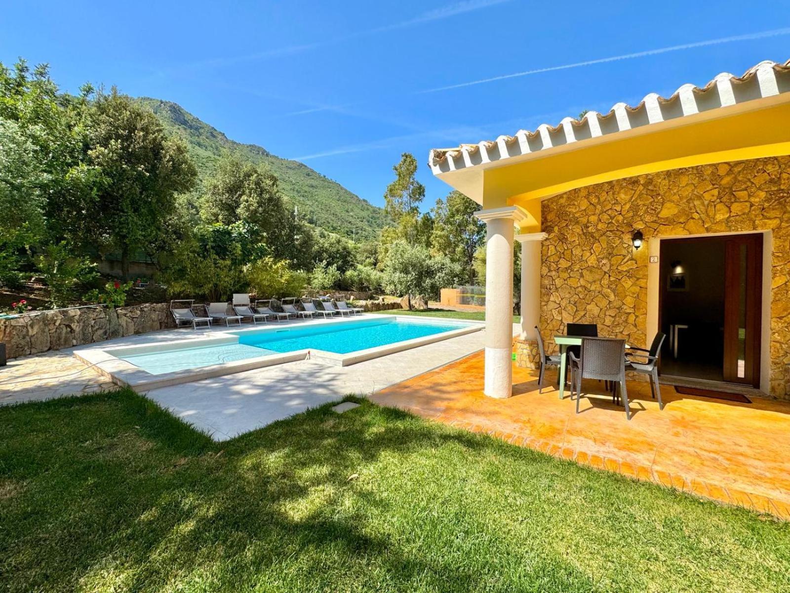 Villa With Pool Cardedu Exterior photo