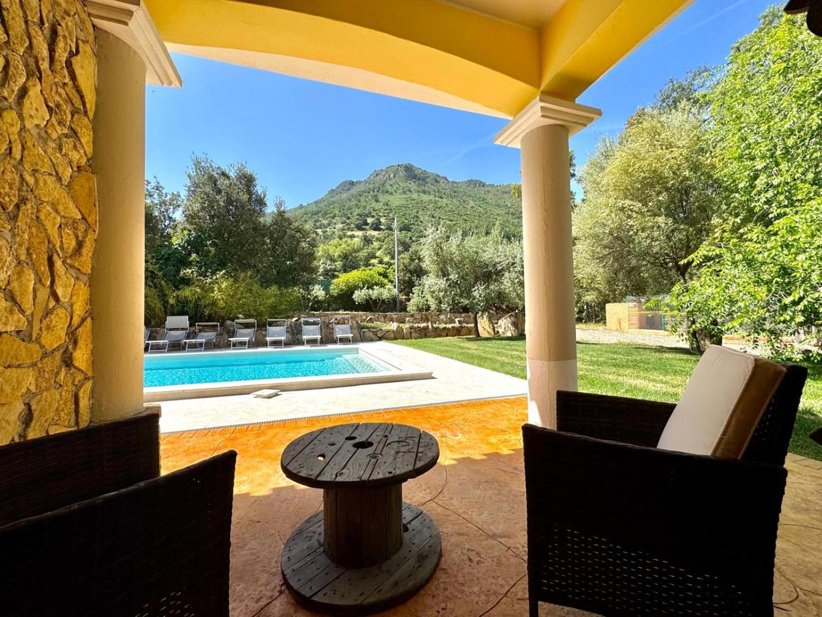 Villa With Pool Cardedu Exterior photo