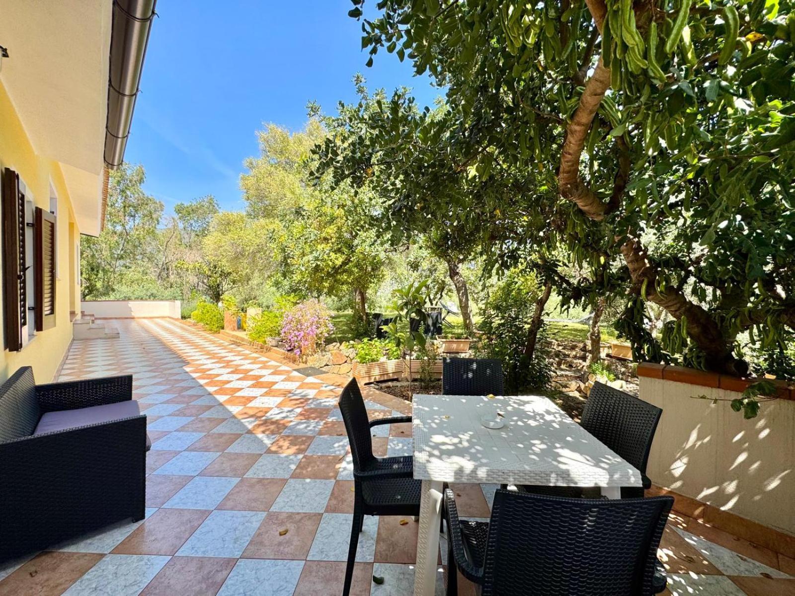 Villa With Pool Cardedu Exterior photo