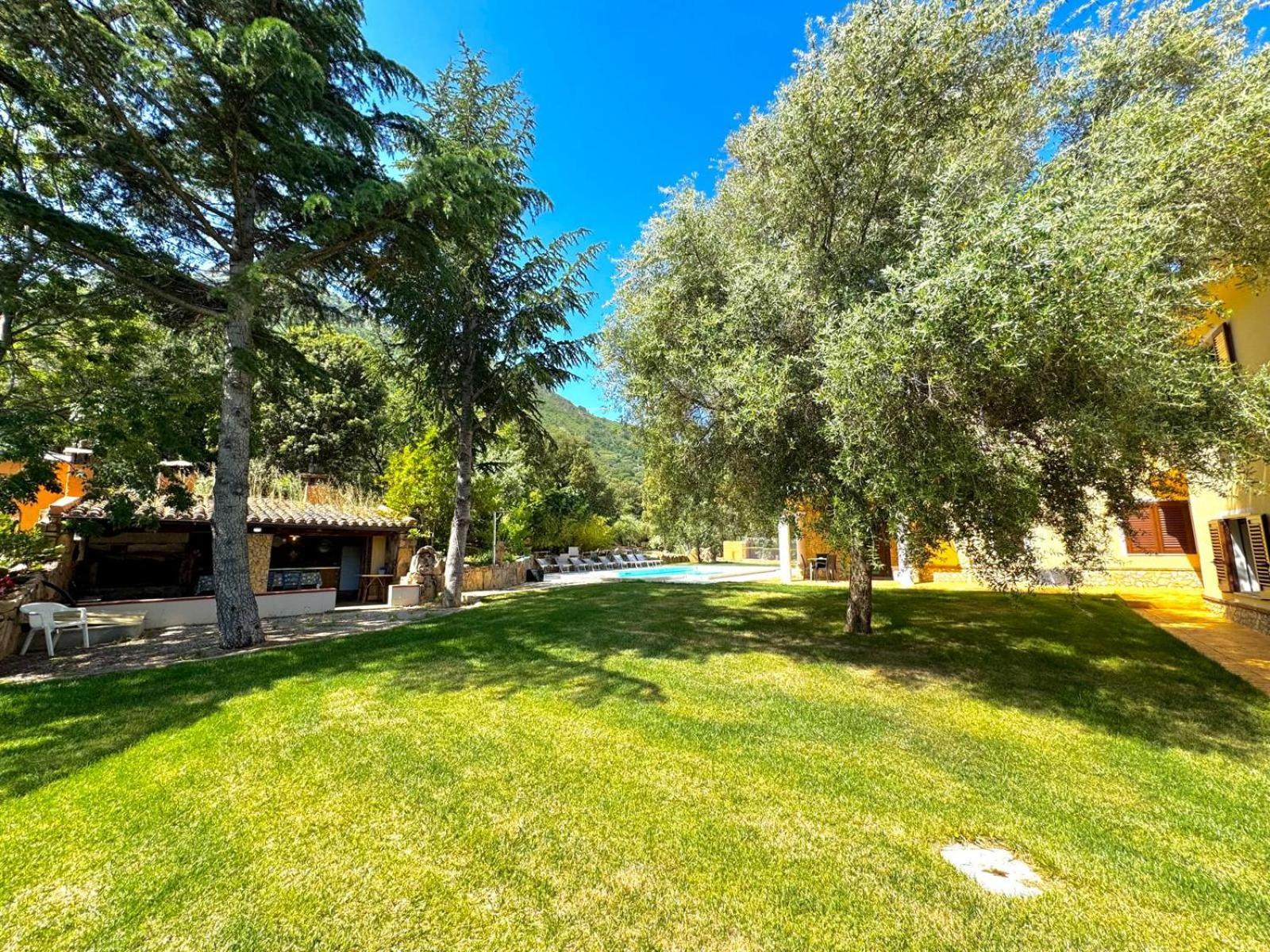 Villa With Pool Cardedu Exterior photo